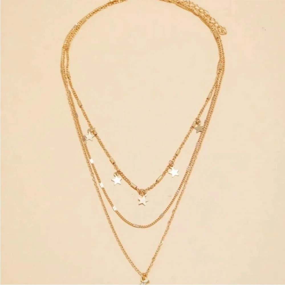 Star charm layered necklace - Picture 3 of 3
